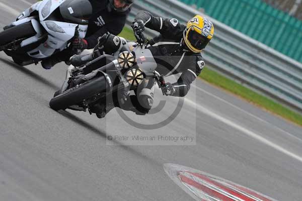 Motorcycle action photographs;Ty croes;anglesey;anglesey photographs;event digital images;eventdigitalimages;no limits trackday;peter wileman photography;trac mon;trackday;trackday digital images;trackday photos