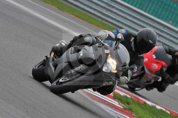 Motorcycle action photographs;Ty croes;anglesey;anglesey photographs;event digital images;eventdigitalimages;no limits trackday;peter wileman photography;trac mon;trackday;trackday digital images;trackday photos