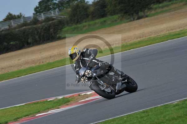 Motorcycle action photographs;Ty croes;anglesey;anglesey photographs;event digital images;eventdigitalimages;no limits trackday;peter wileman photography;trac mon;trackday;trackday digital images;trackday photos