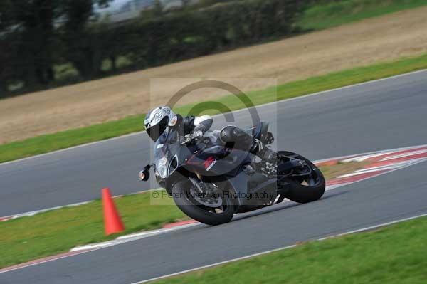 Motorcycle action photographs;Ty croes;anglesey;anglesey photographs;event digital images;eventdigitalimages;no limits trackday;peter wileman photography;trac mon;trackday;trackday digital images;trackday photos