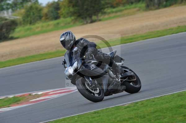 Motorcycle action photographs;Ty croes;anglesey;anglesey photographs;event digital images;eventdigitalimages;no limits trackday;peter wileman photography;trac mon;trackday;trackday digital images;trackday photos