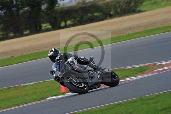 Motorcycle action photographs;Ty croes;anglesey;anglesey photographs;event digital images;eventdigitalimages;no limits trackday;peter wileman photography;trac mon;trackday;trackday digital images;trackday photos