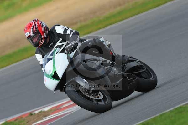 Motorcycle action photographs;Ty croes;anglesey;anglesey photographs;event digital images;eventdigitalimages;no limits trackday;peter wileman photography;trac mon;trackday;trackday digital images;trackday photos