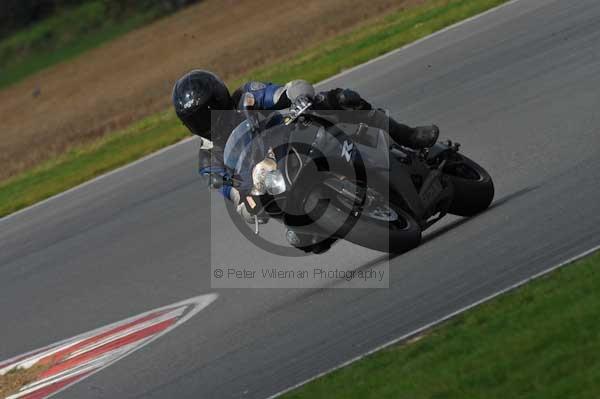 Motorcycle action photographs;Ty croes;anglesey;anglesey photographs;event digital images;eventdigitalimages;no limits trackday;peter wileman photography;trac mon;trackday;trackday digital images;trackday photos