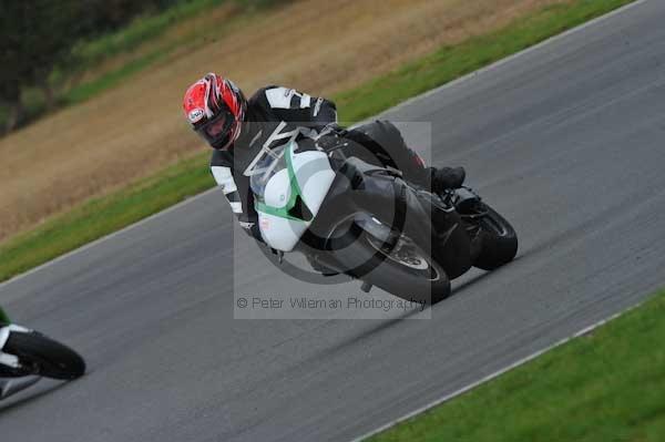 Motorcycle action photographs;Ty croes;anglesey;anglesey photographs;event digital images;eventdigitalimages;no limits trackday;peter wileman photography;trac mon;trackday;trackday digital images;trackday photos