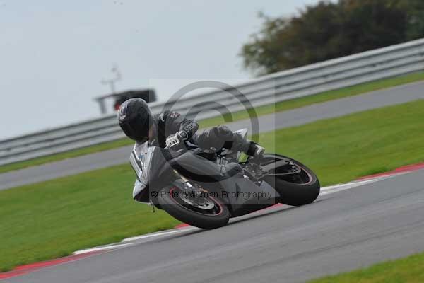 Motorcycle action photographs;Ty croes;anglesey;anglesey photographs;event digital images;eventdigitalimages;no limits trackday;peter wileman photography;trac mon;trackday;trackday digital images;trackday photos