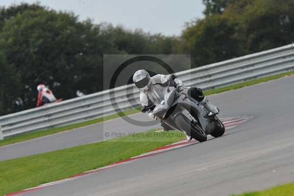 Motorcycle action photographs;Ty croes;anglesey;anglesey photographs;event digital images;eventdigitalimages;no limits trackday;peter wileman photography;trac mon;trackday;trackday digital images;trackday photos