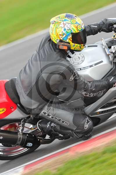 Motorcycle action photographs;Ty croes;anglesey;anglesey photographs;event digital images;eventdigitalimages;no limits trackday;peter wileman photography;trac mon;trackday;trackday digital images;trackday photos