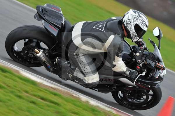 Motorcycle action photographs;Ty croes;anglesey;anglesey photographs;event digital images;eventdigitalimages;no limits trackday;peter wileman photography;trac mon;trackday;trackday digital images;trackday photos