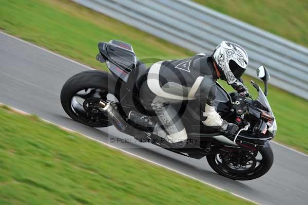 Motorcycle action photographs;Ty croes;anglesey;anglesey photographs;event digital images;eventdigitalimages;no limits trackday;peter wileman photography;trac mon;trackday;trackday digital images;trackday photos