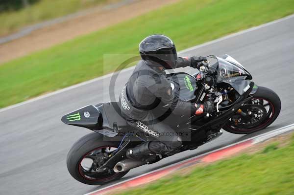 Motorcycle action photographs;Ty croes;anglesey;anglesey photographs;event digital images;eventdigitalimages;no limits trackday;peter wileman photography;trac mon;trackday;trackday digital images;trackday photos