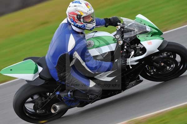 Motorcycle action photographs;Ty croes;anglesey;anglesey photographs;event digital images;eventdigitalimages;no limits trackday;peter wileman photography;trac mon;trackday;trackday digital images;trackday photos