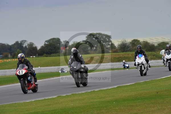 Motorcycle action photographs;Ty croes;anglesey;anglesey photographs;event digital images;eventdigitalimages;no limits trackday;peter wileman photography;trac mon;trackday;trackday digital images;trackday photos