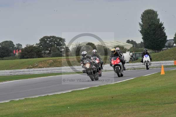 Motorcycle action photographs;Ty croes;anglesey;anglesey photographs;event digital images;eventdigitalimages;no limits trackday;peter wileman photography;trac mon;trackday;trackday digital images;trackday photos