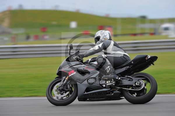 Motorcycle action photographs;Ty croes;anglesey;anglesey photographs;event digital images;eventdigitalimages;no limits trackday;peter wileman photography;trac mon;trackday;trackday digital images;trackday photos