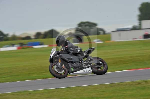 Motorcycle action photographs;Ty croes;anglesey;anglesey photographs;event digital images;eventdigitalimages;no limits trackday;peter wileman photography;trac mon;trackday;trackday digital images;trackday photos