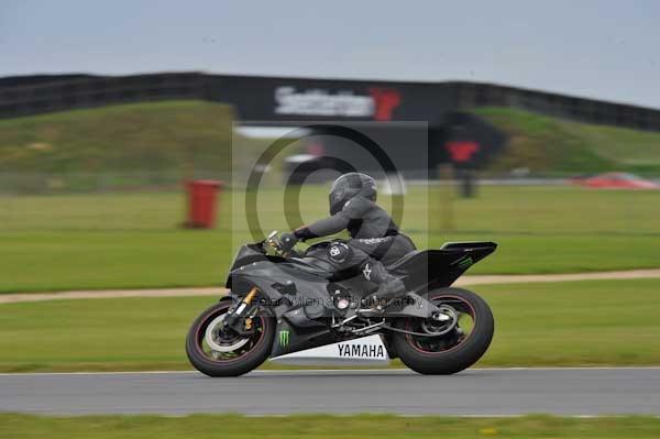 Motorcycle action photographs;Ty croes;anglesey;anglesey photographs;event digital images;eventdigitalimages;no limits trackday;peter wileman photography;trac mon;trackday;trackday digital images;trackday photos