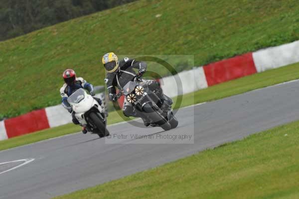 Motorcycle action photographs;Ty croes;anglesey;anglesey photographs;event digital images;eventdigitalimages;no limits trackday;peter wileman photography;trac mon;trackday;trackday digital images;trackday photos