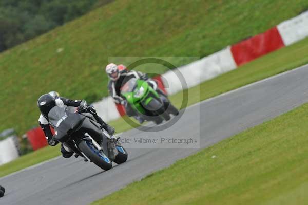 Motorcycle action photographs;Ty croes;anglesey;anglesey photographs;event digital images;eventdigitalimages;no limits trackday;peter wileman photography;trac mon;trackday;trackday digital images;trackday photos