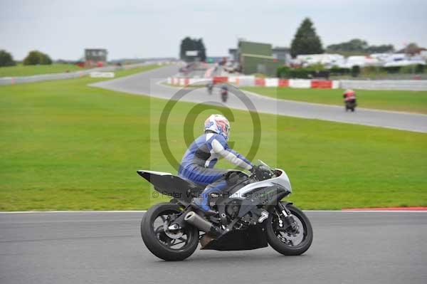 Motorcycle action photographs;Ty croes;anglesey;anglesey photographs;event digital images;eventdigitalimages;no limits trackday;peter wileman photography;trac mon;trackday;trackday digital images;trackday photos