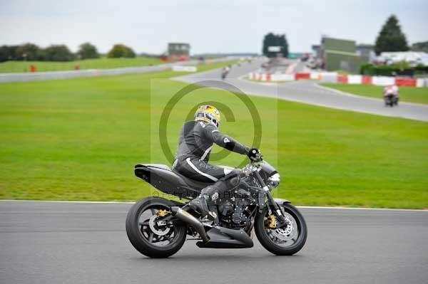 Motorcycle action photographs;Ty croes;anglesey;anglesey photographs;event digital images;eventdigitalimages;no limits trackday;peter wileman photography;trac mon;trackday;trackday digital images;trackday photos