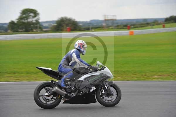 Motorcycle action photographs;Ty croes;anglesey;anglesey photographs;event digital images;eventdigitalimages;no limits trackday;peter wileman photography;trac mon;trackday;trackday digital images;trackday photos