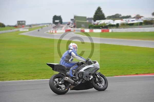 Motorcycle action photographs;Ty croes;anglesey;anglesey photographs;event digital images;eventdigitalimages;no limits trackday;peter wileman photography;trac mon;trackday;trackday digital images;trackday photos