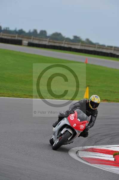 Motorcycle action photographs;Ty croes;anglesey;anglesey photographs;event digital images;eventdigitalimages;no limits trackday;peter wileman photography;trac mon;trackday;trackday digital images;trackday photos