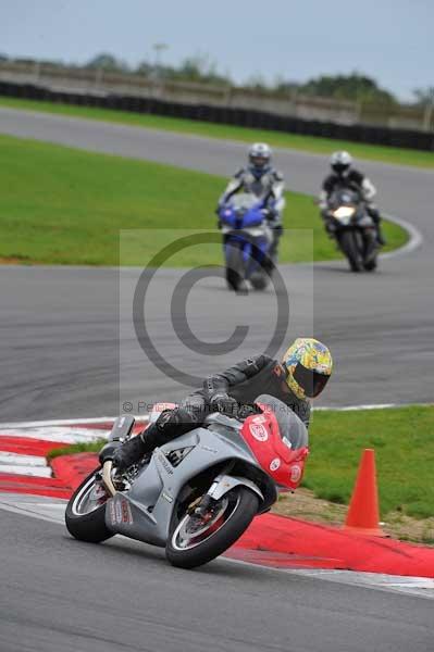 Motorcycle action photographs;Ty croes;anglesey;anglesey photographs;event digital images;eventdigitalimages;no limits trackday;peter wileman photography;trac mon;trackday;trackday digital images;trackday photos