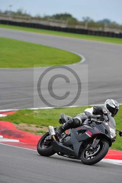 Motorcycle action photographs;Ty croes;anglesey;anglesey photographs;event digital images;eventdigitalimages;no limits trackday;peter wileman photography;trac mon;trackday;trackday digital images;trackday photos