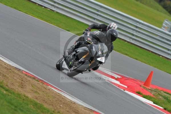 Motorcycle action photographs;Ty croes;anglesey;anglesey photographs;event digital images;eventdigitalimages;no limits trackday;peter wileman photography;trac mon;trackday;trackday digital images;trackday photos