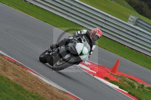 Motorcycle action photographs;Ty croes;anglesey;anglesey photographs;event digital images;eventdigitalimages;no limits trackday;peter wileman photography;trac mon;trackday;trackday digital images;trackday photos