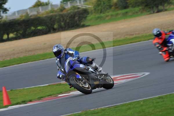 Motorcycle action photographs;Ty croes;anglesey;anglesey photographs;event digital images;eventdigitalimages;no limits trackday;peter wileman photography;trac mon;trackday;trackday digital images;trackday photos