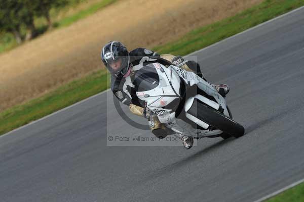 Motorcycle action photographs;Ty croes;anglesey;anglesey photographs;event digital images;eventdigitalimages;no limits trackday;peter wileman photography;trac mon;trackday;trackday digital images;trackday photos