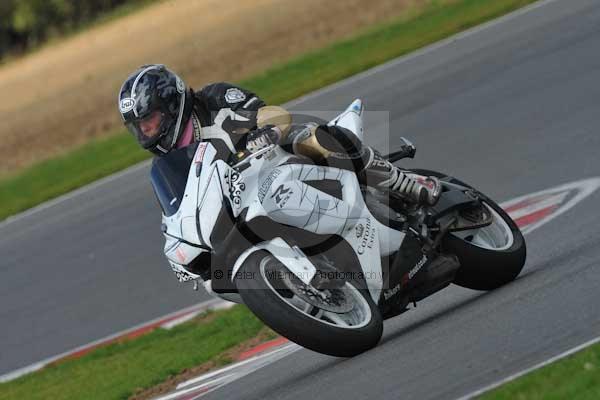 Motorcycle action photographs;Ty croes;anglesey;anglesey photographs;event digital images;eventdigitalimages;no limits trackday;peter wileman photography;trac mon;trackday;trackday digital images;trackday photos