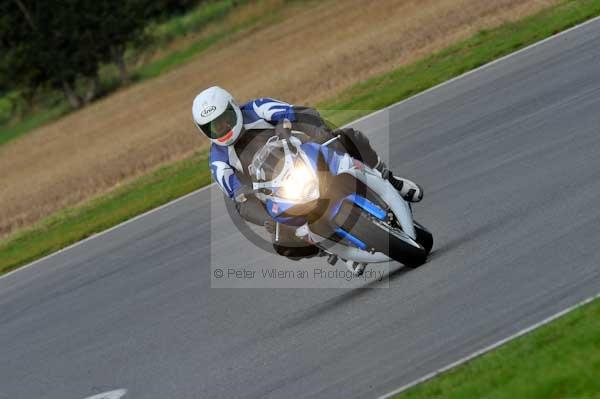 Motorcycle action photographs;Ty croes;anglesey;anglesey photographs;event digital images;eventdigitalimages;no limits trackday;peter wileman photography;trac mon;trackday;trackday digital images;trackday photos