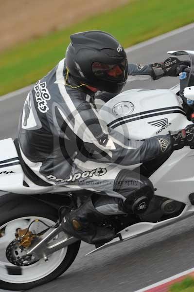 Motorcycle action photographs;Ty croes;anglesey;anglesey photographs;event digital images;eventdigitalimages;no limits trackday;peter wileman photography;trac mon;trackday;trackday digital images;trackday photos