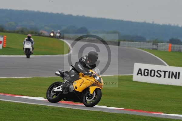 Motorcycle action photographs;Ty croes;anglesey;anglesey photographs;event digital images;eventdigitalimages;no limits trackday;peter wileman photography;trac mon;trackday;trackday digital images;trackday photos