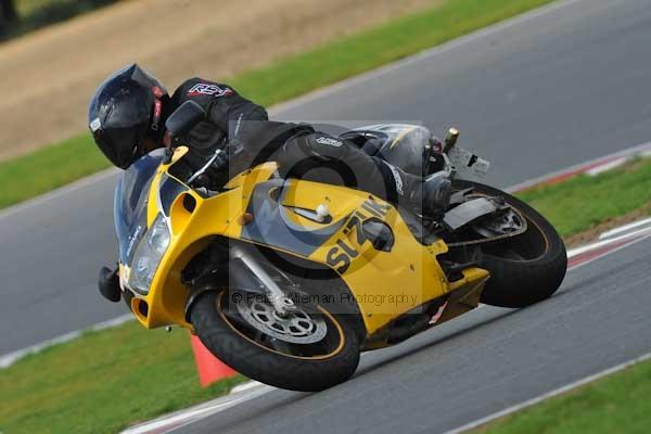 Motorcycle action photographs;Ty croes;anglesey;anglesey photographs;event digital images;eventdigitalimages;no limits trackday;peter wileman photography;trac mon;trackday;trackday digital images;trackday photos