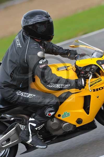 Motorcycle action photographs;Ty croes;anglesey;anglesey photographs;event digital images;eventdigitalimages;no limits trackday;peter wileman photography;trac mon;trackday;trackday digital images;trackday photos