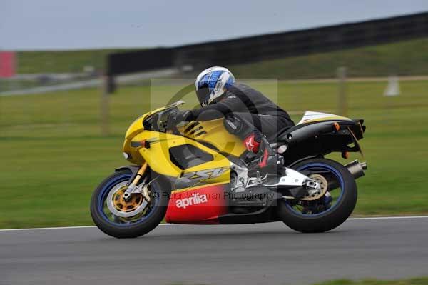 Motorcycle action photographs;Ty croes;anglesey;anglesey photographs;event digital images;eventdigitalimages;no limits trackday;peter wileman photography;trac mon;trackday;trackday digital images;trackday photos