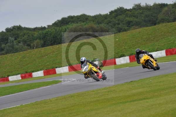 Motorcycle action photographs;Ty croes;anglesey;anglesey photographs;event digital images;eventdigitalimages;no limits trackday;peter wileman photography;trac mon;trackday;trackday digital images;trackday photos