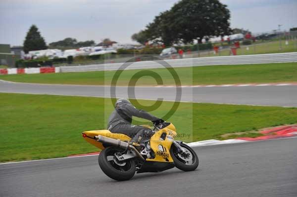 Motorcycle action photographs;Ty croes;anglesey;anglesey photographs;event digital images;eventdigitalimages;no limits trackday;peter wileman photography;trac mon;trackday;trackday digital images;trackday photos