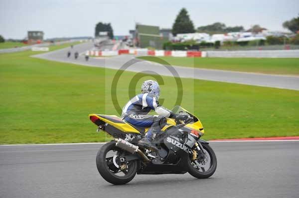 Motorcycle action photographs;Ty croes;anglesey;anglesey photographs;event digital images;eventdigitalimages;no limits trackday;peter wileman photography;trac mon;trackday;trackday digital images;trackday photos