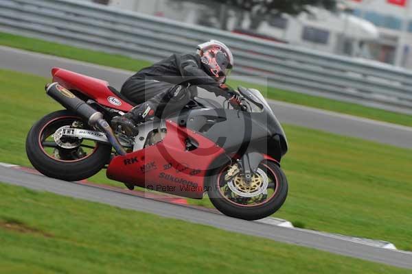 Motorcycle action photographs;Ty croes;anglesey;anglesey photographs;event digital images;eventdigitalimages;no limits trackday;peter wileman photography;trac mon;trackday;trackday digital images;trackday photos