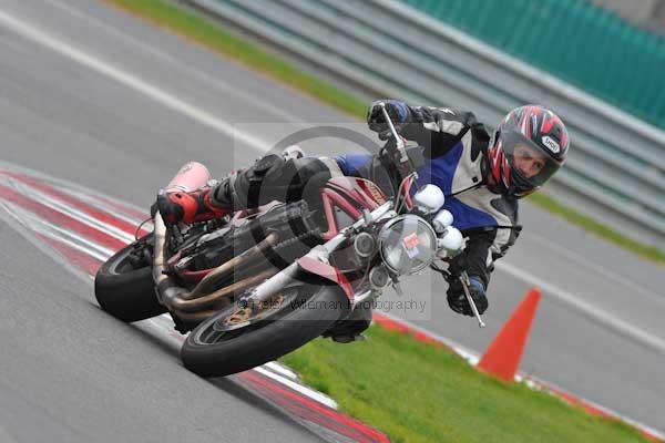 Motorcycle action photographs;Ty croes;anglesey;anglesey photographs;event digital images;eventdigitalimages;no limits trackday;peter wileman photography;trac mon;trackday;trackday digital images;trackday photos