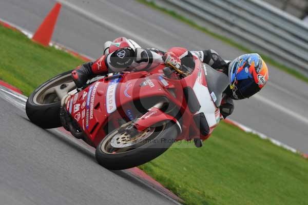 Motorcycle action photographs;Ty croes;anglesey;anglesey photographs;event digital images;eventdigitalimages;no limits trackday;peter wileman photography;trac mon;trackday;trackday digital images;trackday photos