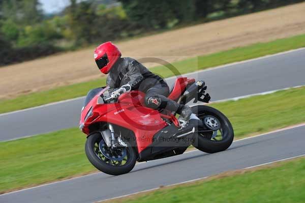 Motorcycle action photographs;Ty croes;anglesey;anglesey photographs;event digital images;eventdigitalimages;no limits trackday;peter wileman photography;trac mon;trackday;trackday digital images;trackday photos