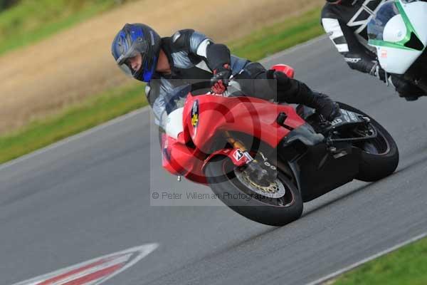 Motorcycle action photographs;Ty croes;anglesey;anglesey photographs;event digital images;eventdigitalimages;no limits trackday;peter wileman photography;trac mon;trackday;trackday digital images;trackday photos