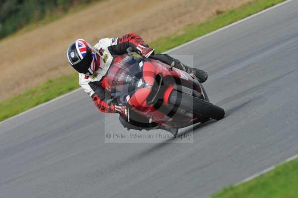 Motorcycle action photographs;Ty croes;anglesey;anglesey photographs;event digital images;eventdigitalimages;no limits trackday;peter wileman photography;trac mon;trackday;trackday digital images;trackday photos